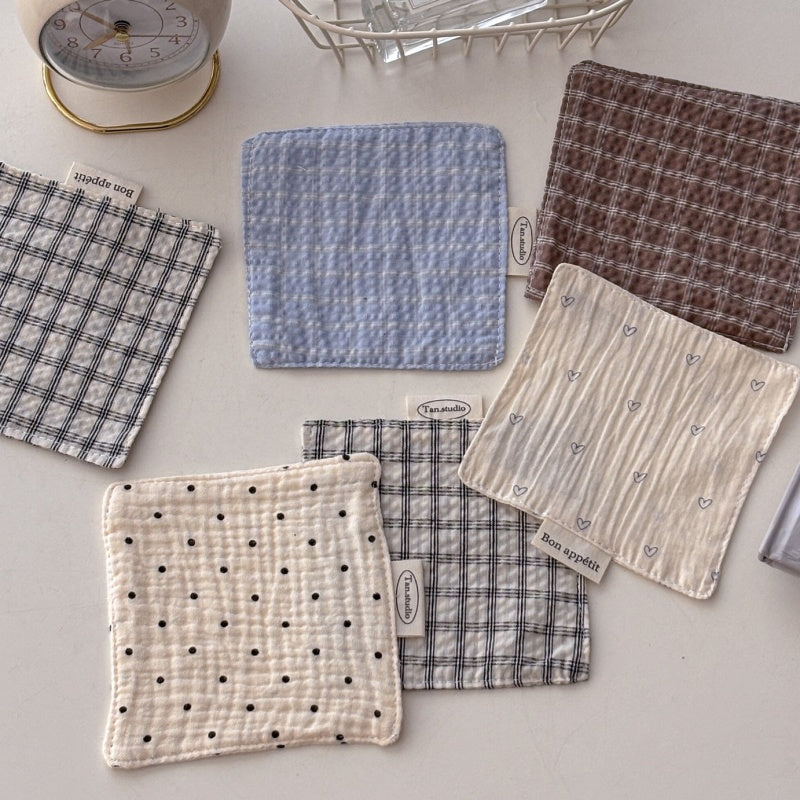 Low Saturation Color Fabric Coasters And Insulation Mats Set Of Five Pieces