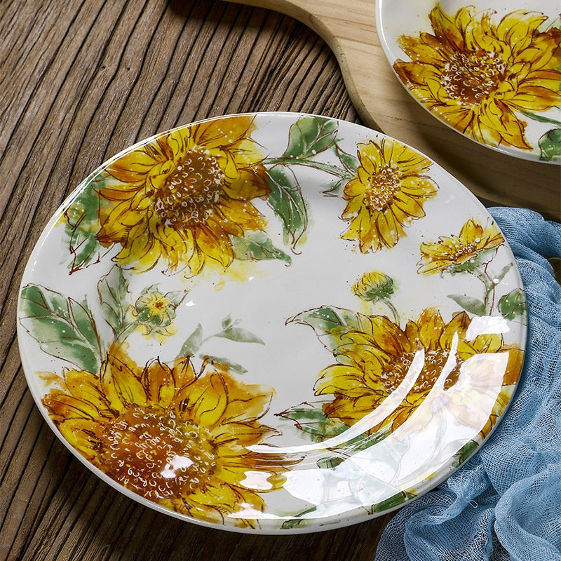 Creative Western-Style Plate With A Flat Plate And Sunflower Arrangement