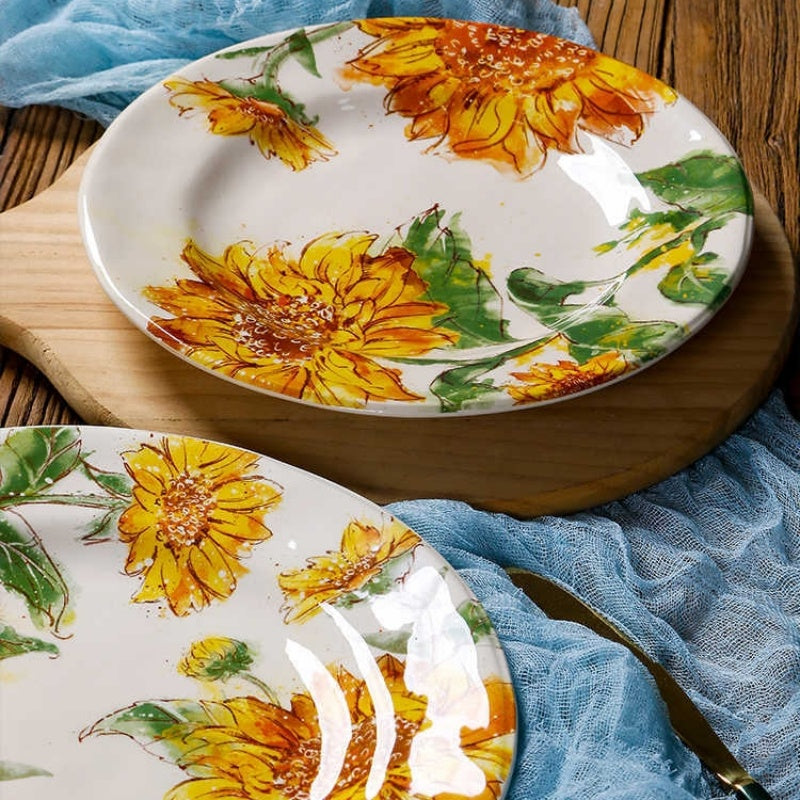 Creative Western-Style Plate With A Flat Plate And Sunflower Arrangement